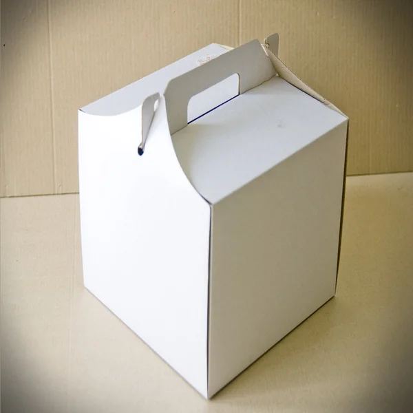 Коробка 25х25х18 см для торта Біла (50шт)